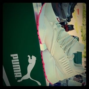 Puma shoes women's size 10.5